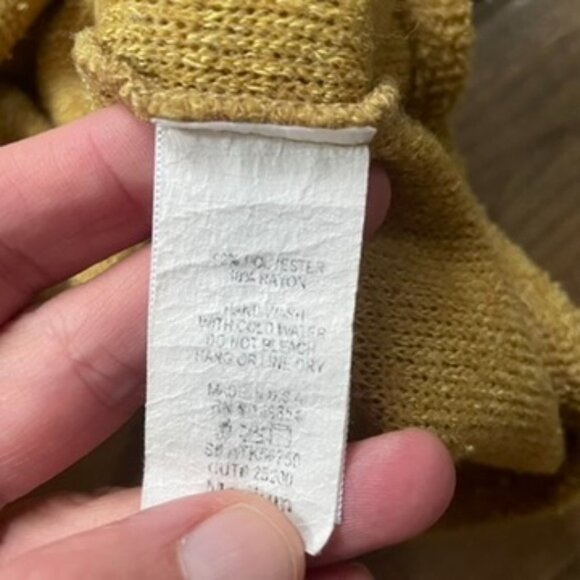 Sadie & Sage Mustard Yellow Textured Cropped Sweater Top Size M Made in USA - Picture 4 of 6